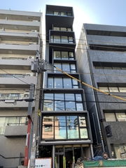 株式会社ユウセイ工業 東淀川区 ※ガラス工事・シーリング工求人情報の▷こんな方は特に歓迎!!画像